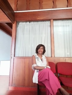 Edith's profile, a single 39-year-old a woman in Douala