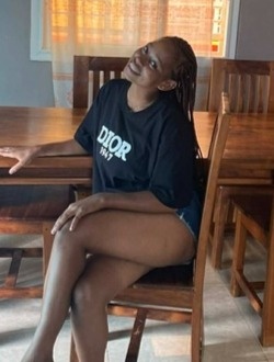 Achmirah's profile, a single 19-year-old a woman in Antsiranana