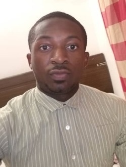 Pressley's profile, a single 30-year-old a man in Douala