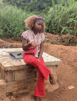Marie Rose's profile, a single 19-year-old a woman in Yaoundé