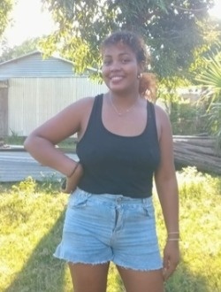 Sandrine's profile, a single 29-year-old a woman in Vohemary