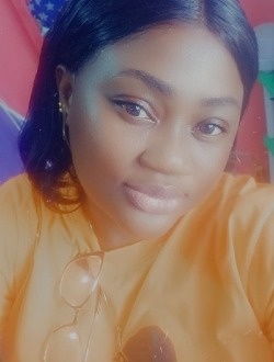 Hermine's profile, a single 35-year-old a woman in Douala