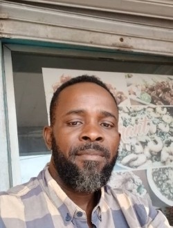 Delor's profile, a single 39-year-old a man in Brazzaville