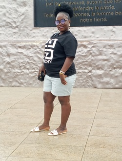 Gloria's profile, a single 29-year-old a woman in Petit Abidjan-Youkou