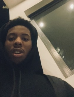 Yann's profile, a single 20-year-old a man in Dakar