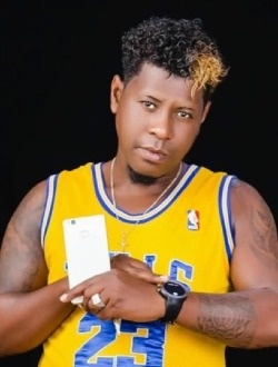 Francisco's profile, a single 36-year-old a man in Toamasina