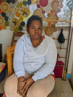 Elina's profile, a single 33-year-old a woman in Antananarivo