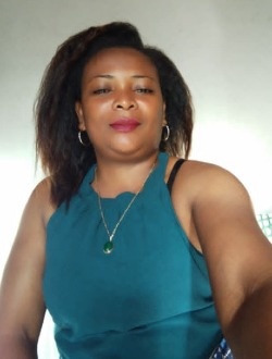 Elodie's profile, a single 34-year-old a woman in Manakara