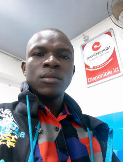 Nicolas's profile, a single 30-year-old a man in Kinsa