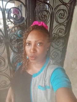 Sonia's profile, a single 37-year-old a woman in Douala