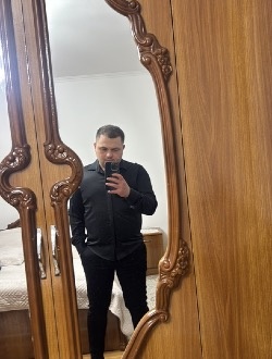 Oldi's profile, a single 31-year-old a man in Tiranë