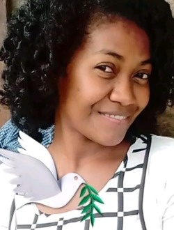 Sandrica's profile, a single 32-year-old a woman in Andapa