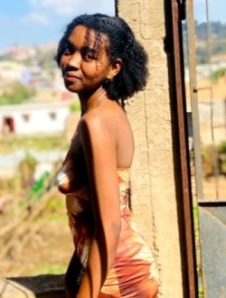 Flancia's profile, a single 20-year-old a woman in Antananarivo