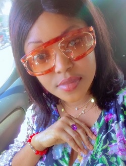 Mira's profile, a single 29-year-old a woman in Yaoundé