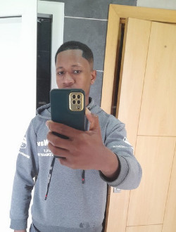 Reelman's profile, a single 23-year-old a man in Casablanca