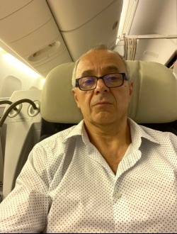 Stephane's profile, a single 66-year-old a man in Midoun
