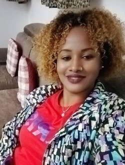 Ckarenne's profile, a single 30-year-old a woman in 1ER Arrondissement