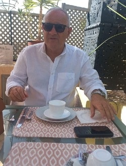 Hervé's profile, a single 63-year-old a man in Bordeaux