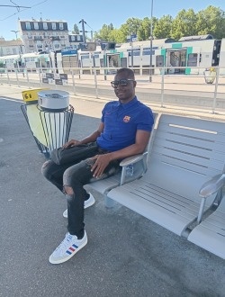 Vicky's profile, a single 38-year-old a man in Le Mée-sur-Seine