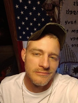 Christopher's profile, a single 44-year-old a man in Branson