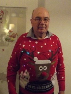 Gerard's profile, a single 76-year-old a man in Paris