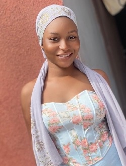 Jolie's profile, a single 24-year-old a woman in Abi