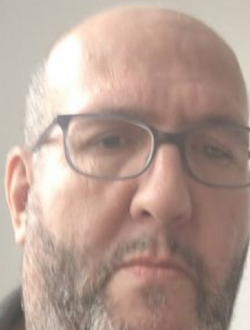 Karim's profile, a single 61-year-old a man in Clamart