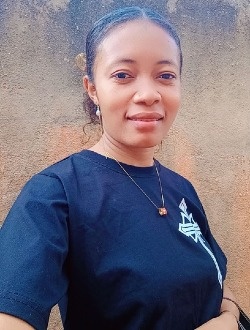 Hanta's profile, a single 32-year-old a woman in Antananarivo