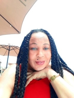 Sane's profile, a single 35-year-old a woman in Dakar
