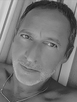 David's profile, a single 48-year-old a man in Amiens