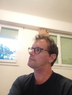 Orel's profile, a single 48-year-old a man in Poitiers