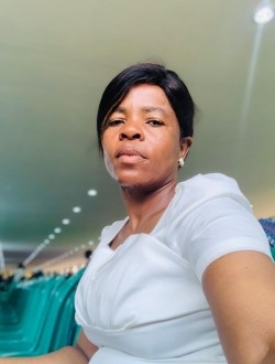 Evelyne's profile, a single 46-year-old a woman in Yaoundé