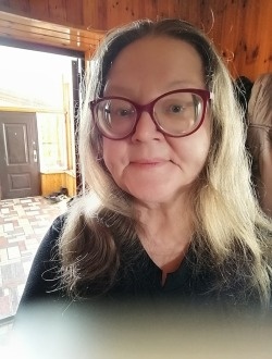 Lady's profile, a single 51-year-old a woman in Los Angeles