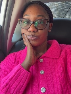 Yolande's profile, a single 25-year-old a woman in Douala