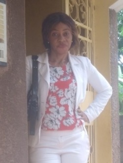 Raymonde's profile, a single 41-year-old a woman in Yaoundé
