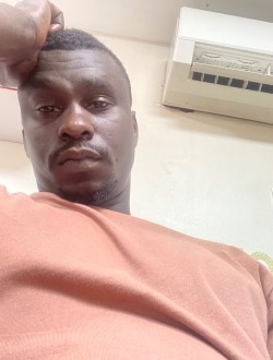 Djib's profile, a single 34-year-old a man in Dakar