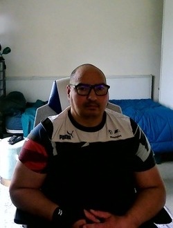 Lhandicape's profile, a single 55-year-old a man in Poitiers