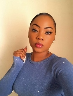 Thia's profile, a single 32-year-old a woman in Toulouse