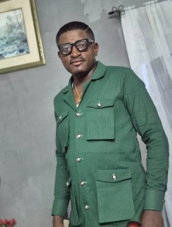 Serge's profile, a single 35-year-old a man in Douala