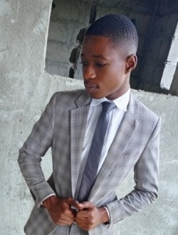 Michel's profile, a single 23-year-old a man in Libreville
