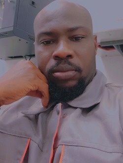 Louis's profile, a single 41-year-old a man in Abidjan