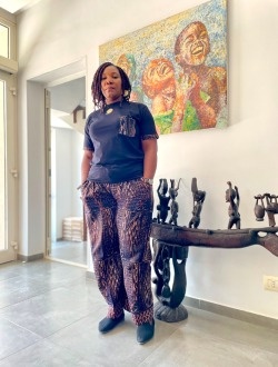 Lova's profile, a single 48-year-old a woman in Abattoirs