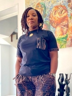 Lova's profile, a single 48-year-old a woman in Abattoirs I