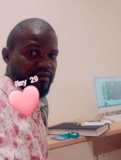 Axel's profile, a single 32-year-old a man in Brazzaville