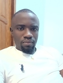 Hilary's profile, a single 35-year-old a man in Québec