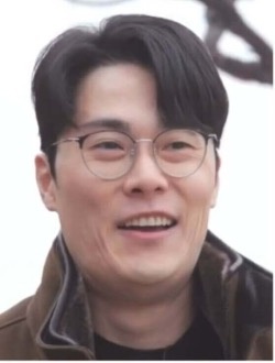 Choi's profile, a single 43-year-old a man in Frankfurt am Main