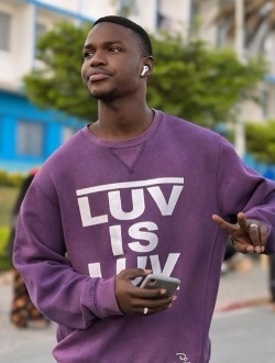 Papi's profile, a single 23-year-old a man in Médina