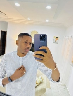 Pain Chaud's profile, a single 30-year-old a man in Abidjan