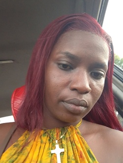 Derlich's profile, a single 34-year-old a woman in Brisa del Este