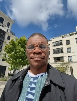 Sango's profile, a single 46-year-old a man in Chessy